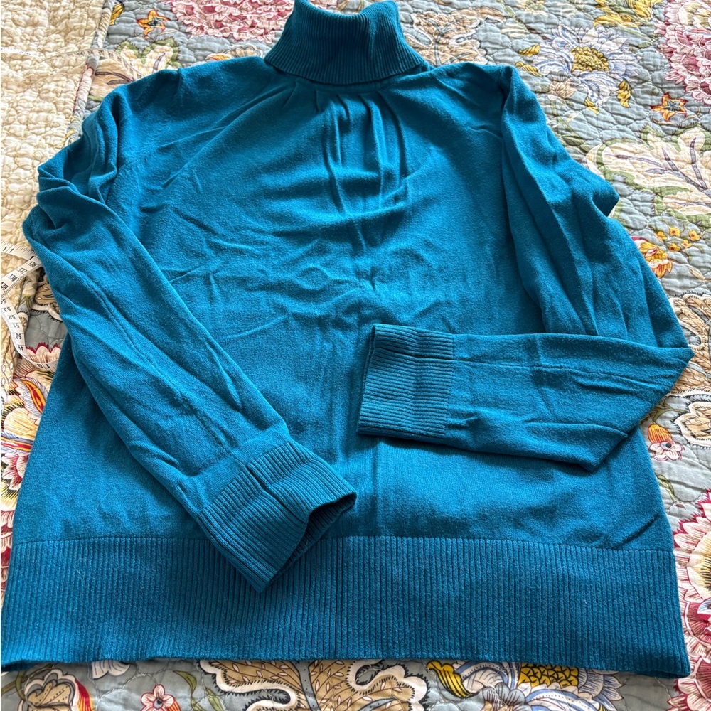 Studio Works Women Medium Blue Tight-Knit Turtleneck Pullover Sweater Ribbed